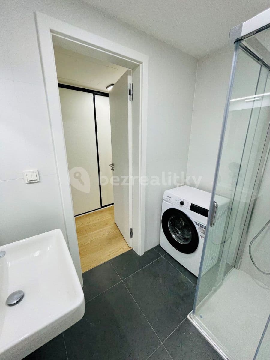 Pronájem bytu 1+kk 32 m², Vrbova, Praha, Praha Pronájem bytu 1+kk 32 m², Vrbova, Praha, Praha