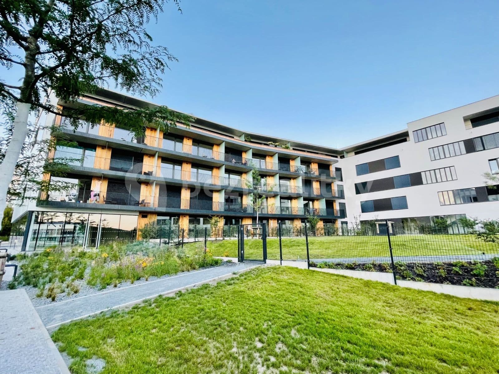 Pronájem bytu 1+kk 32 m², Vrbova, Praha, Praha Pronájem bytu 1+kk 32 m², Vrbova, Praha, Praha