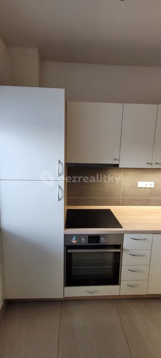 Pronájem bytu 1+kk 40 m², V Hlinkách, Beroun, Středočeský kraj Pronájem bytu 1+kk 40 m², V Hlinkách, Beroun, Středočeský kraj