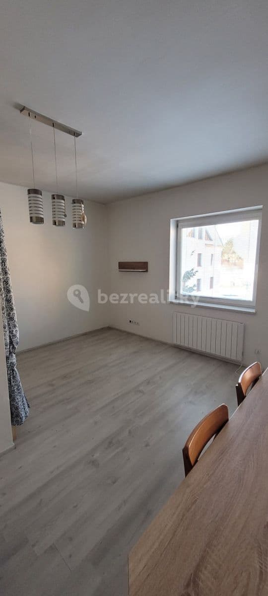 Pronájem bytu 1+kk 40 m², V Hlinkách, Beroun, Středočeský kraj Pronájem bytu 1+kk 40 m², V Hlinkách, Beroun, Středočeský kraj