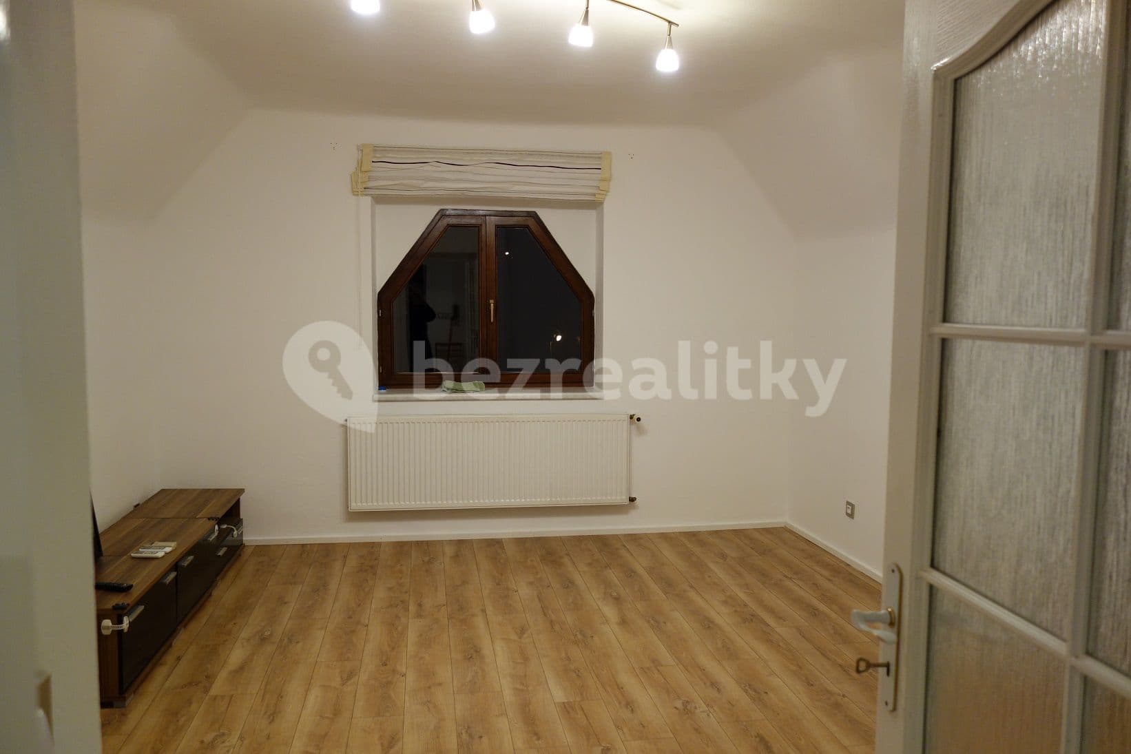 Pronájem bytu 3+1 90 m², U Háje, Praha, Praha Pronájem bytu 3+1 90 m², U Háje, Praha, Praha