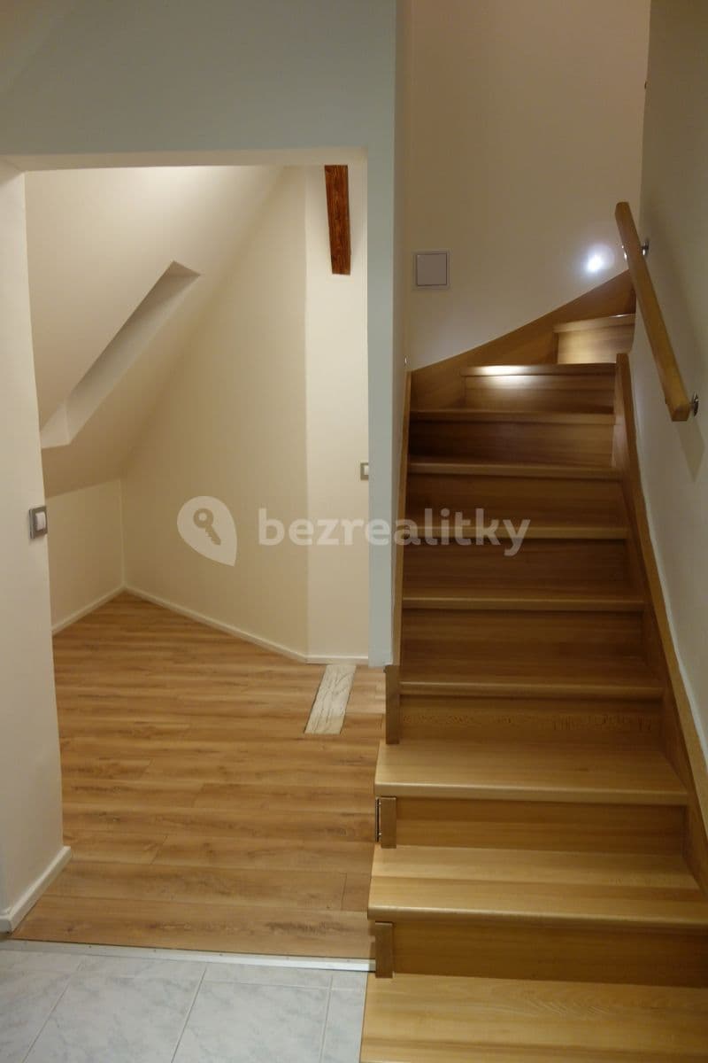 Pronájem bytu 3+1 90 m², U Háje, Praha, Praha Pronájem bytu 3+1 90 m², U Háje, Praha, Praha