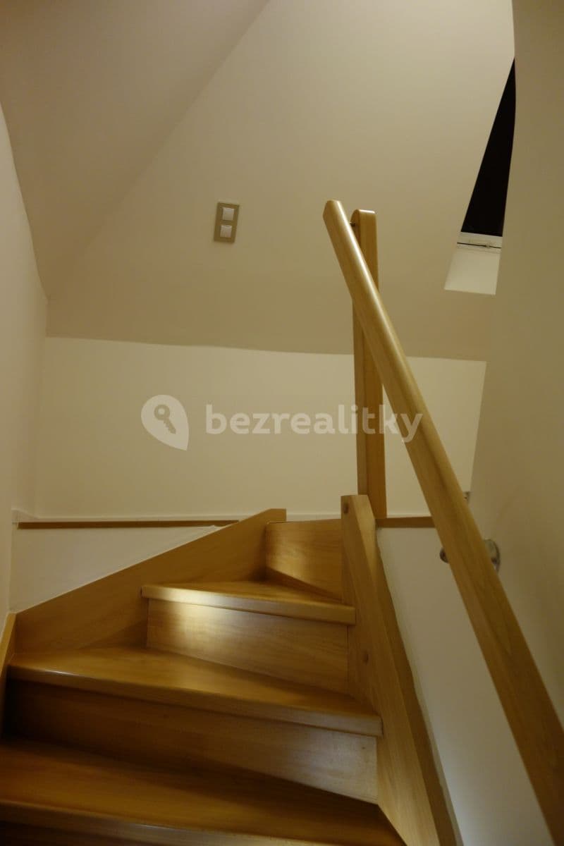 Pronájem bytu 3+1 90 m², U Háje, Praha, Praha Pronájem bytu 3+1 90 m², U Háje, Praha, Praha