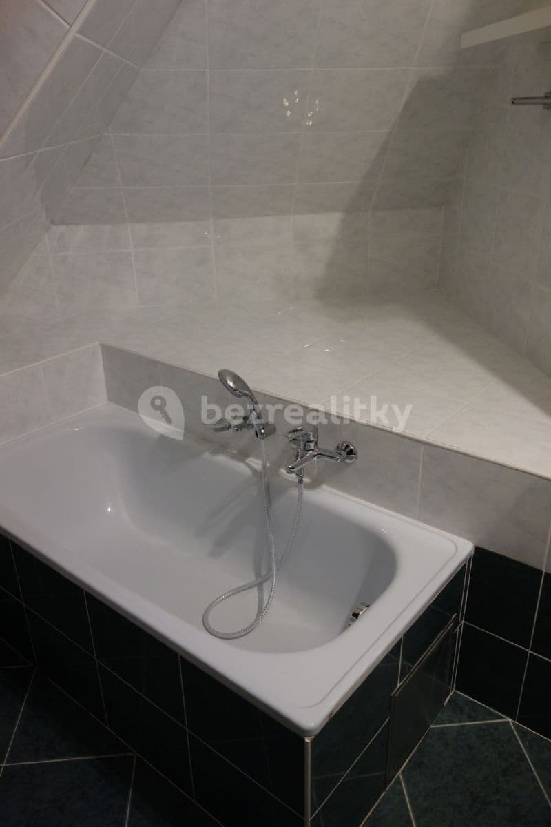 Pronájem bytu 3+1 90 m², U Háje, Praha, Praha Pronájem bytu 3+1 90 m², U Háje, Praha, Praha