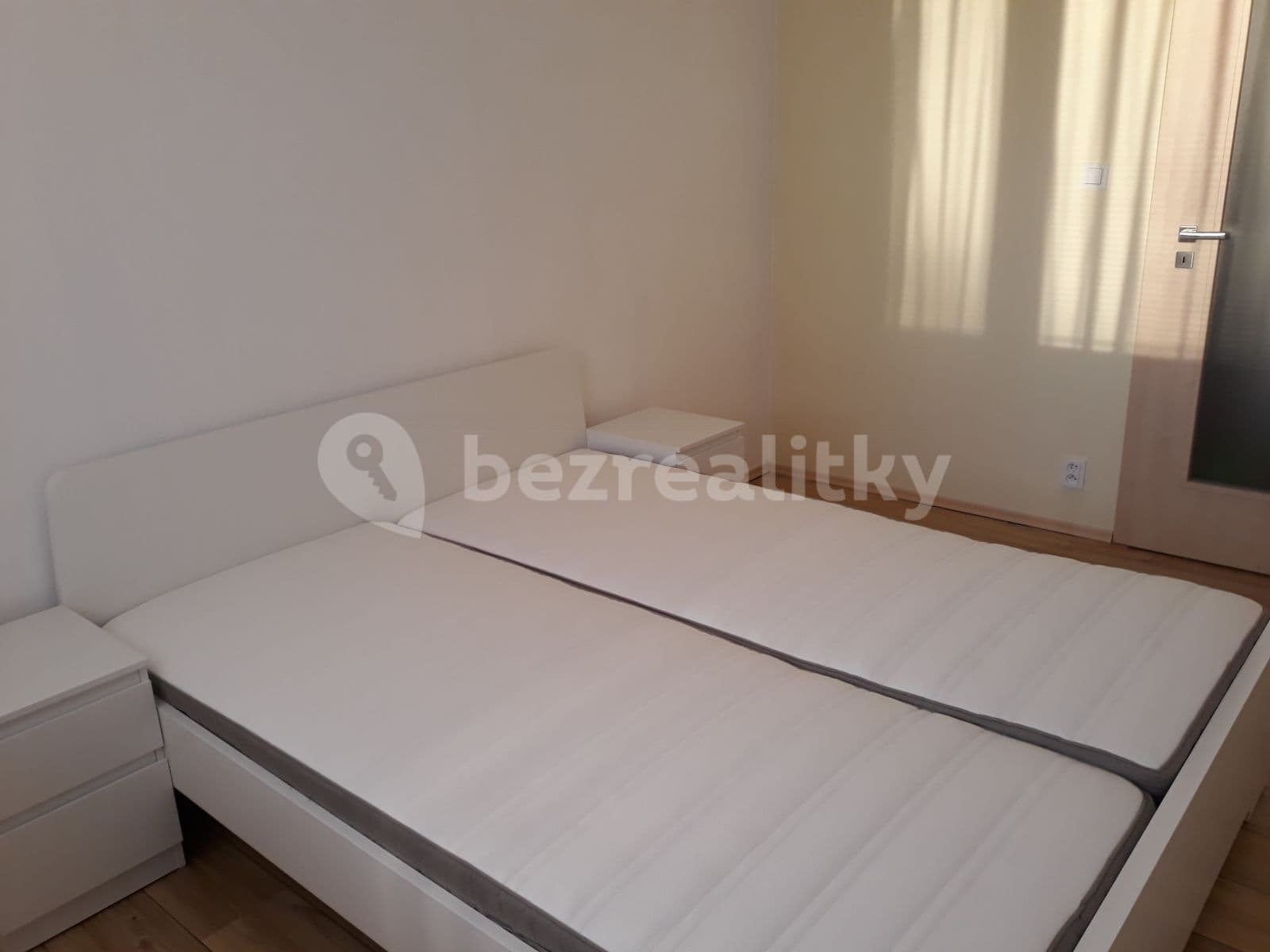 Pronájem bytu 2+kk 42 m², Ciolkovského, Praha, Praha Pronájem bytu 2+kk 42 m², Ciolkovského, Praha, Praha