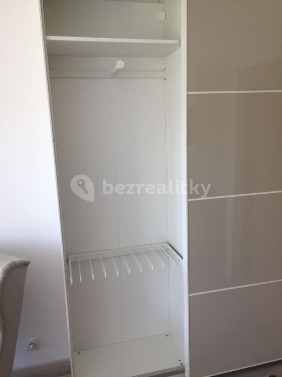 Pronájem bytu 1+kk 29 m², U Slovanky, Praha, Praha Pronájem bytu 1+kk 29 m², U Slovanky, Praha, Praha