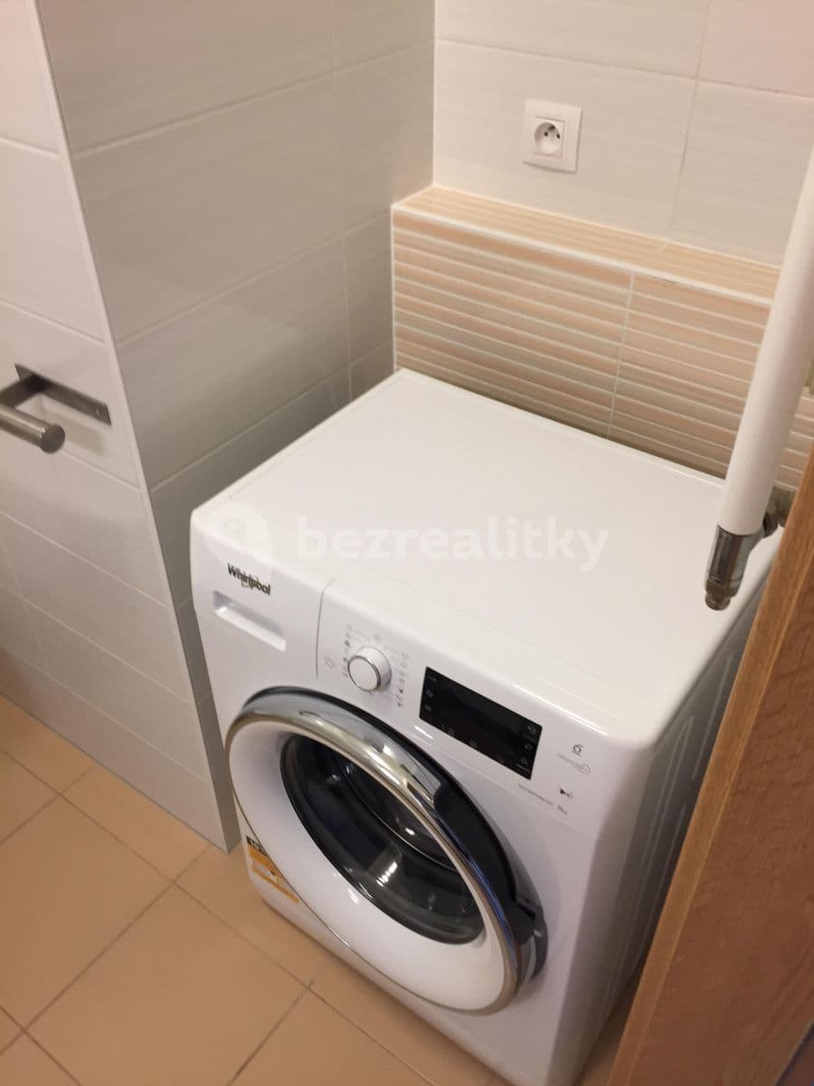 Pronájem bytu 1+kk 29 m², U Slovanky, Praha, Praha Pronájem bytu 1+kk 29 m², U Slovanky, Praha, Praha