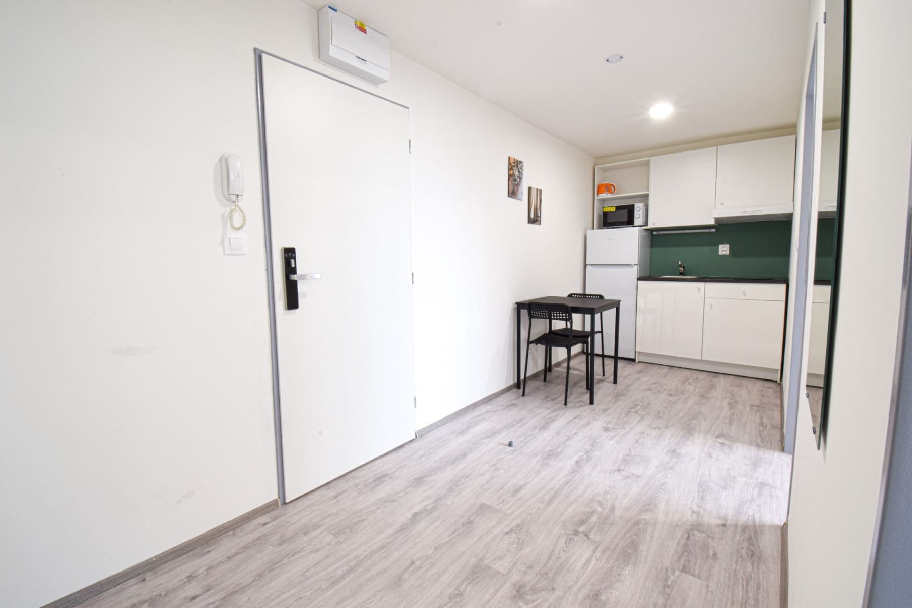 Pronájem bytu 2+1 32 m², Hybešova, Brno, Jihomoravský kraj Pronájem bytu 2+1 32 m², Hybešova, Brno, Jihomoravský kraj