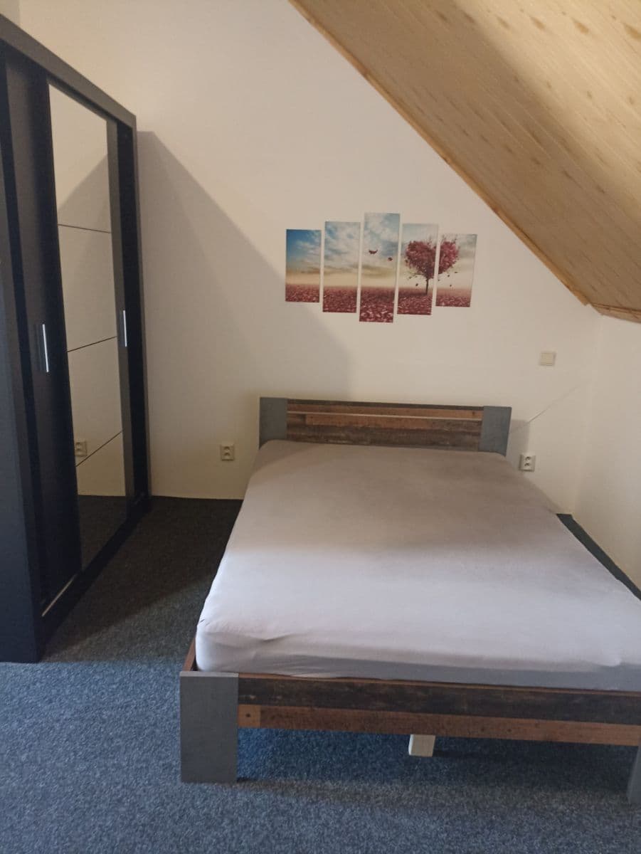 Pronájem bytu 1+kk 34 m², Záryby, Středočeský kraj Pronájem bytu 1+kk 34 m², Záryby, Středočeský kraj