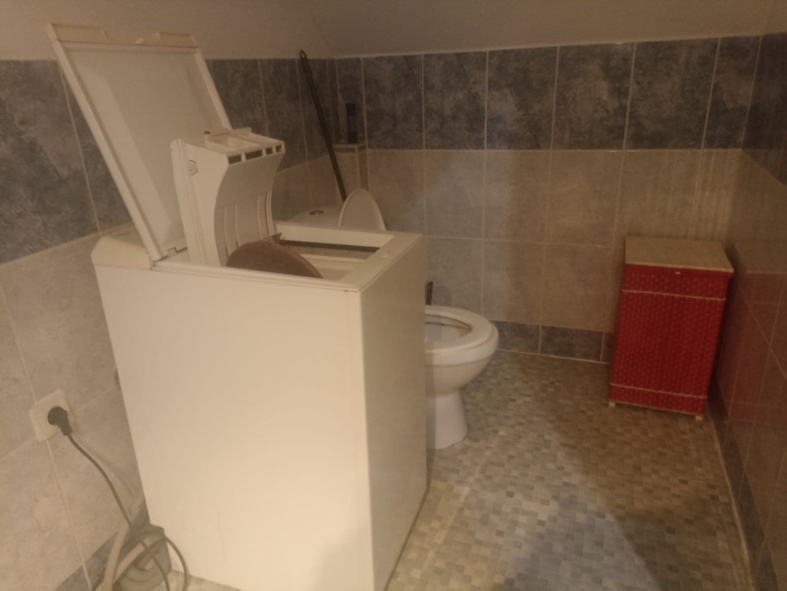 Pronájem bytu 1+kk 34 m², Záryby, Středočeský kraj Pronájem bytu 1+kk 34 m², Záryby, Středočeský kraj