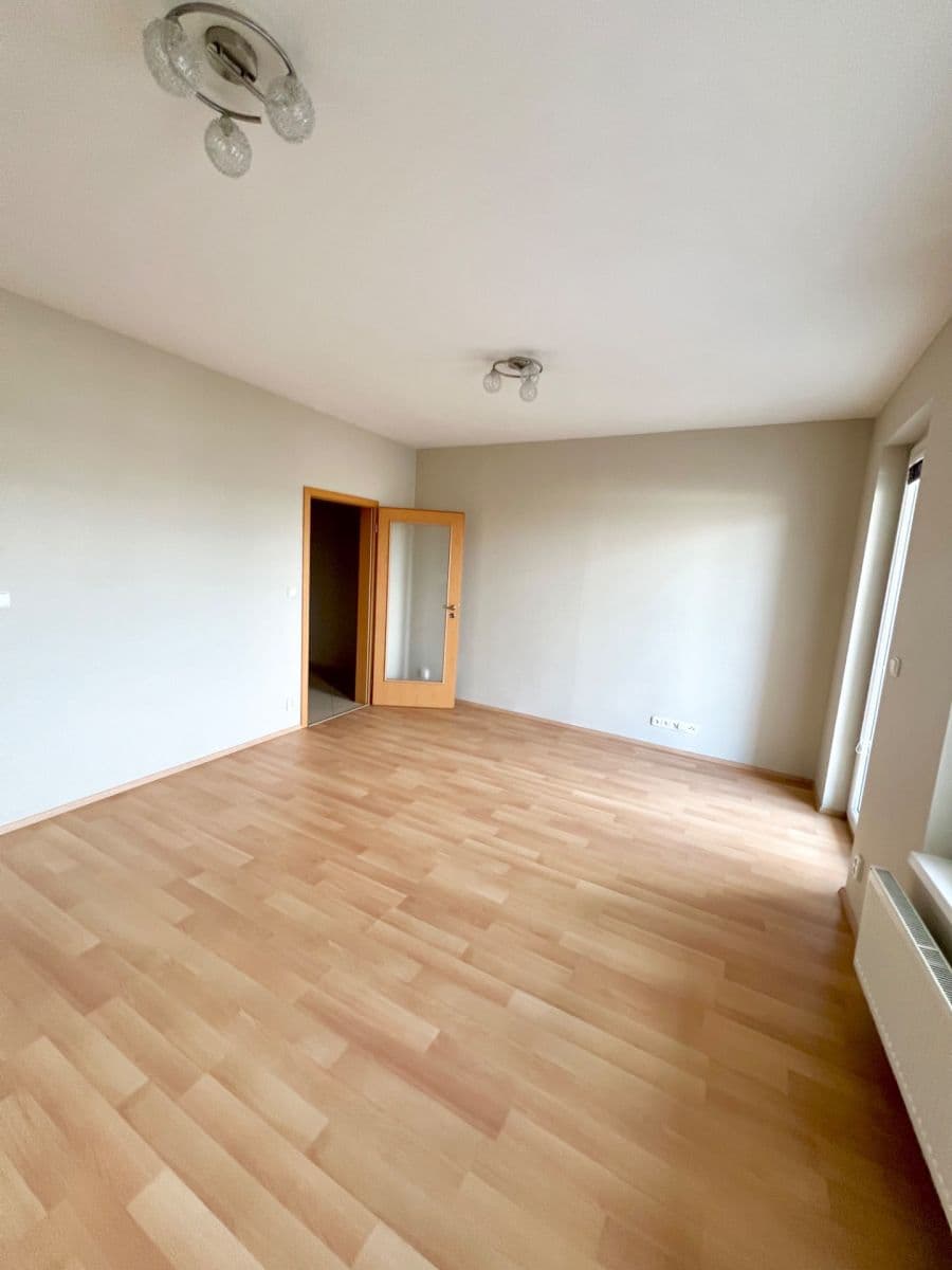 Prodej bytu 1+kk 38 m², Nademlejnská, Praha, Praha Prodej bytu 1+kk 38 m², Nademlejnská, Praha, Praha