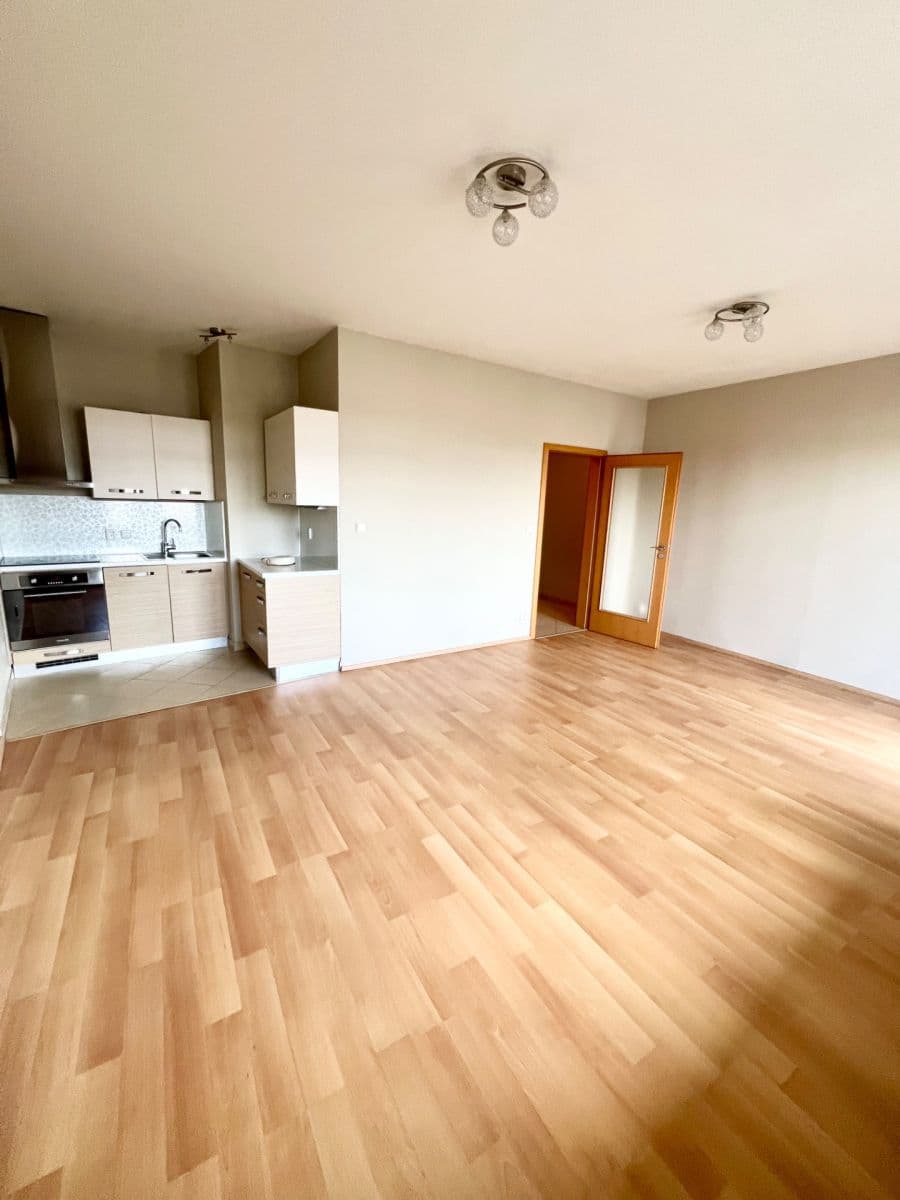 Prodej bytu 1+kk 38 m², Nademlejnská, Praha, Praha Prodej bytu 1+kk 38 m², Nademlejnská, Praha, Praha