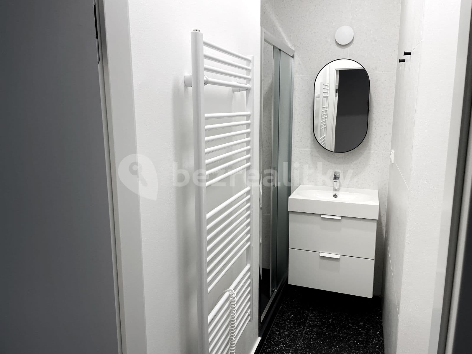 Pronájem bytu Garsoniéra 29 m², U Družstva Ideál, Praha, Praha Pronájem bytu Garsoniéra 29 m², U Družstva Ideál, Praha, Praha