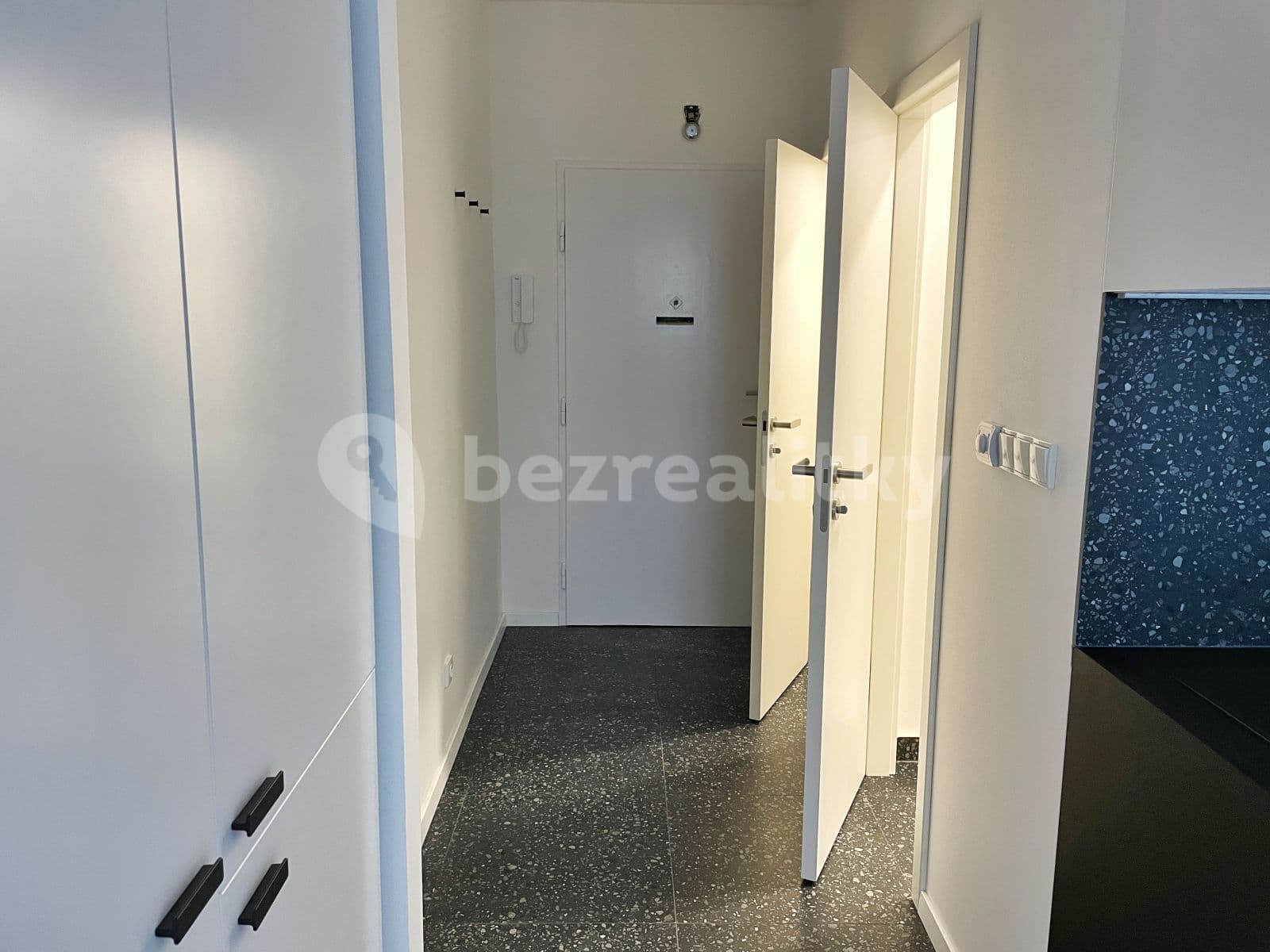 Pronájem bytu Garsoniéra 29 m², U Družstva Ideál, Praha, Praha Pronájem bytu Garsoniéra 29 m², U Družstva Ideál, Praha, Praha