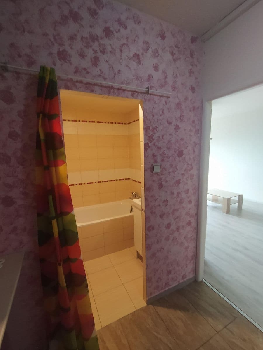 Pronájem bytu 1+1 34 m², Jana Opletala, Most, Ústecký kraj Pronájem bytu 1+1 34 m², Jana Opletala, Most, Ústecký kraj