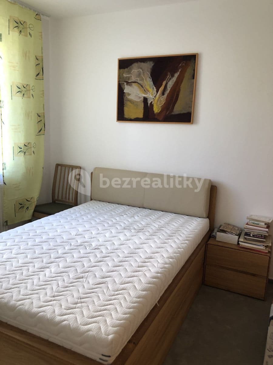 Pronájem bytu 2+kk 58 m², Fialová, Brno, Jihomoravský kraj Pronájem bytu 2+kk 58 m², Fialová, Brno, Jihomoravský kraj