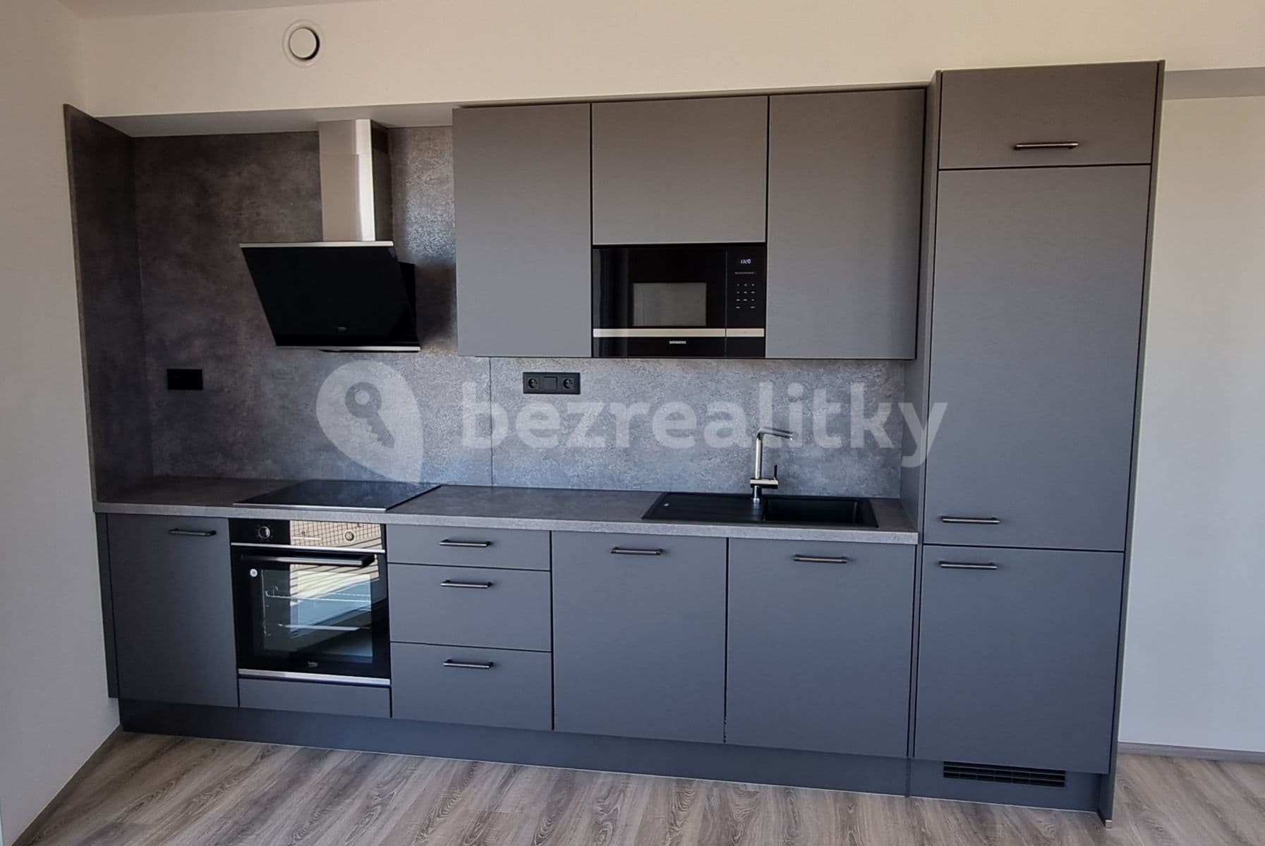 Pronájem bytu 2+kk 72 m², Čerpadlová, Praha, Praha Pronájem bytu 2+kk 72 m², Čerpadlová, Praha, Praha
