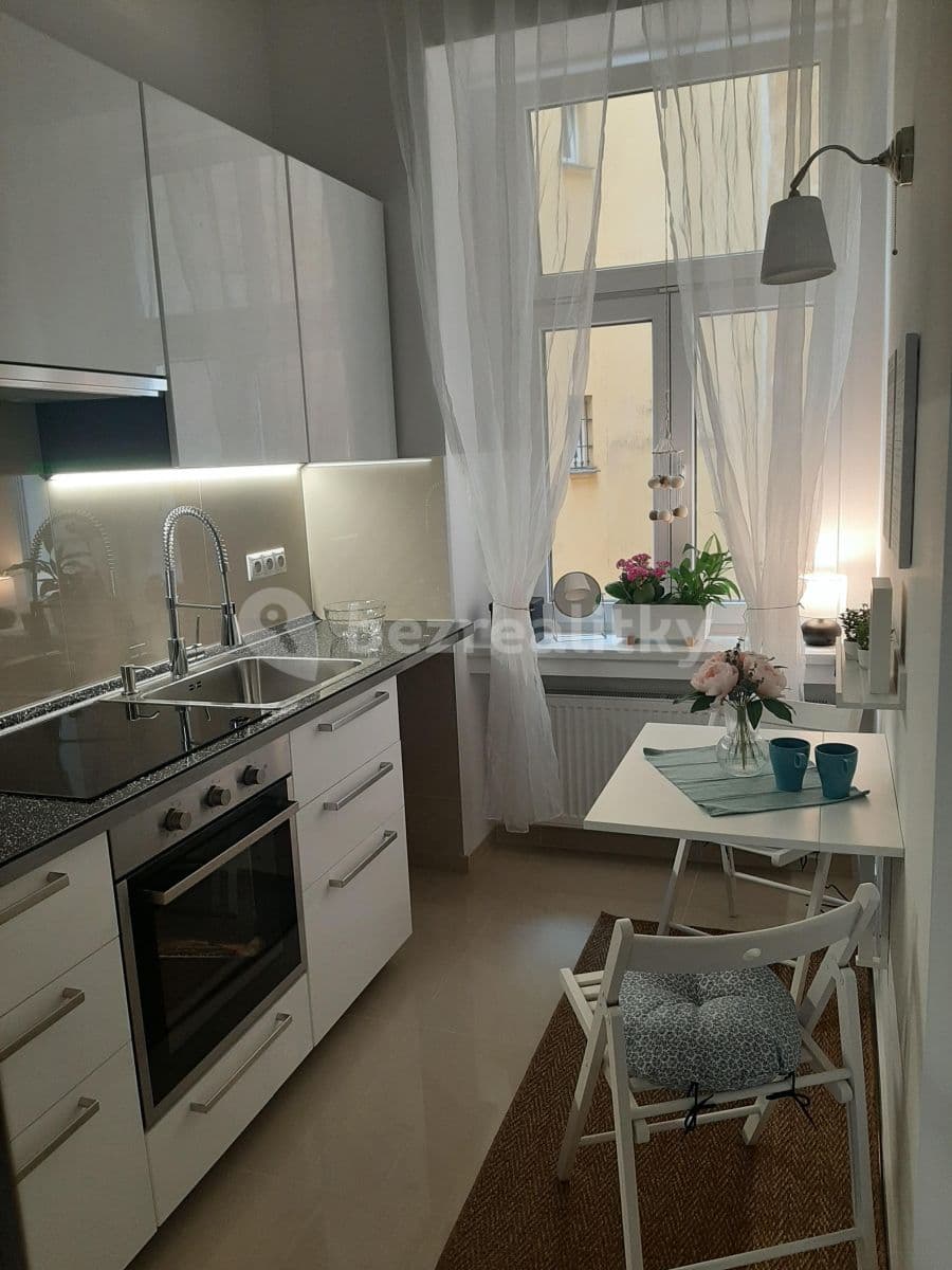 Pronájem bytu 1+1 35 m², Nuselská, Praha, Praha Pronájem bytu 1+1 35 m², Nuselská, Praha, Praha