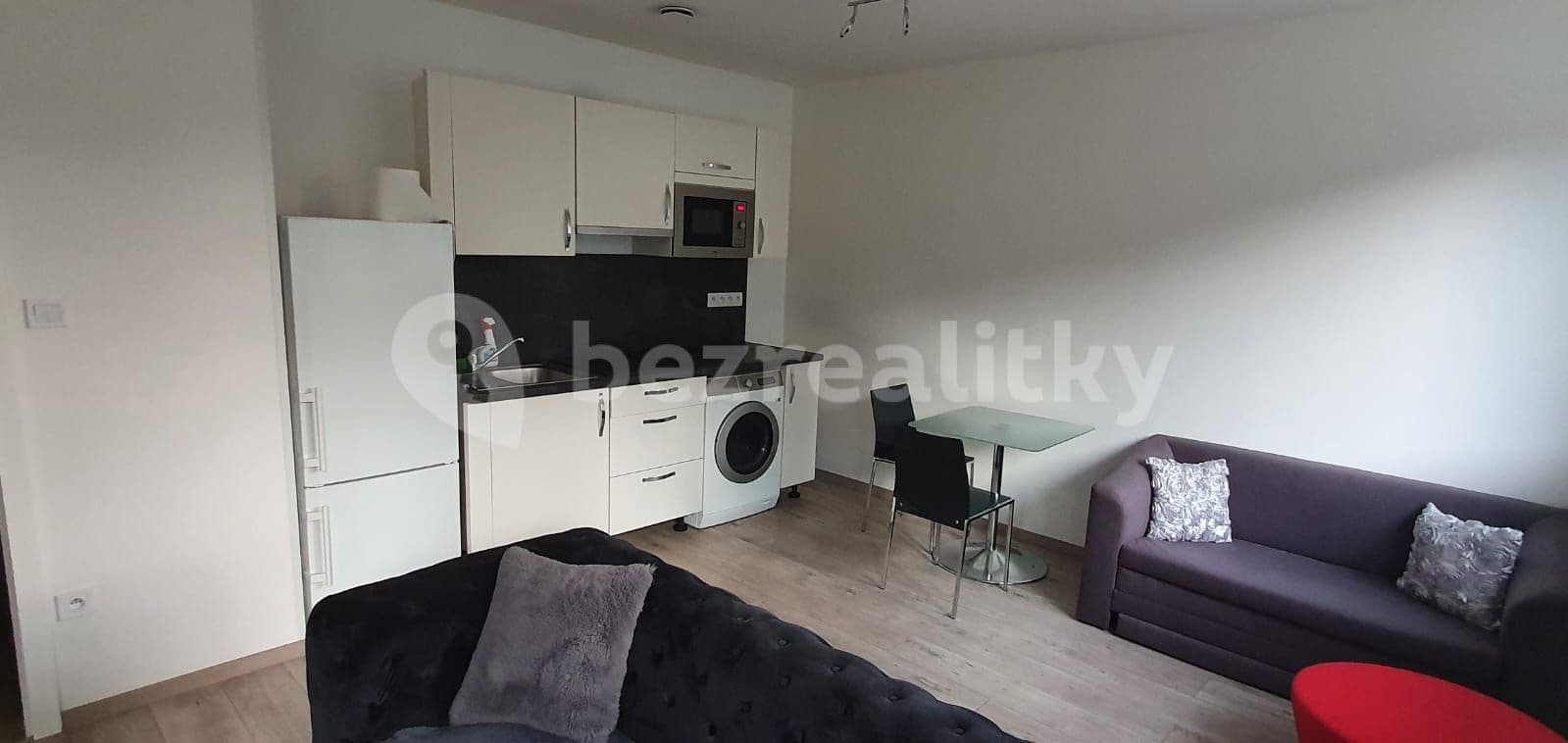 Pronájem bytu 1+kk 33 m², Limuzská, Praha, Praha Pronájem bytu 1+kk 33 m², Limuzská, Praha, Praha