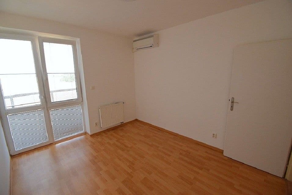 Prodej bytu 2+kk 62 m², Modletice, Středočeský kraj Prodej bytu 2+kk 62 m², Modletice, Středočeský kraj