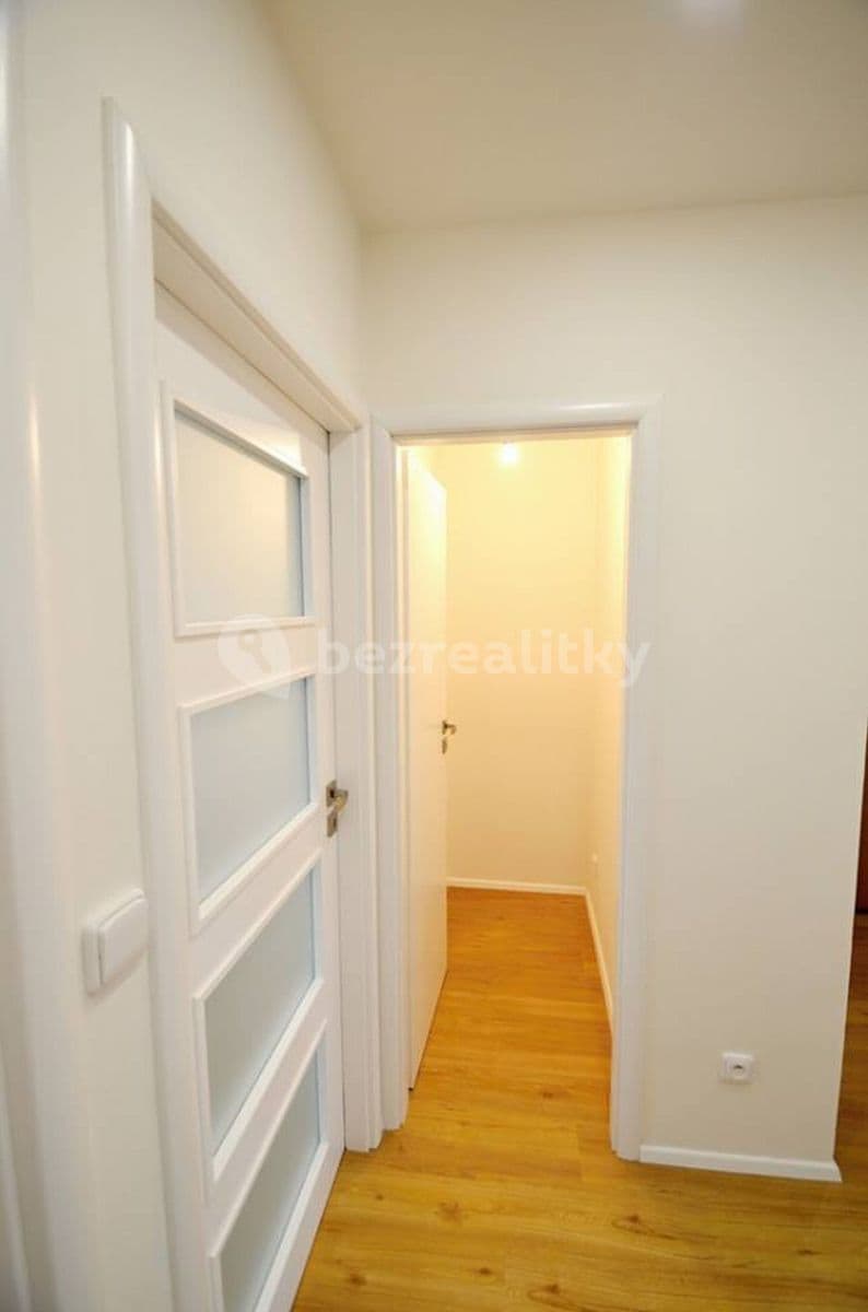 Pronájem bytu 3+1 80 m², Jiránkova, Praha, Praha Pronájem bytu 3+1 80 m², Jiránkova, Praha, Praha