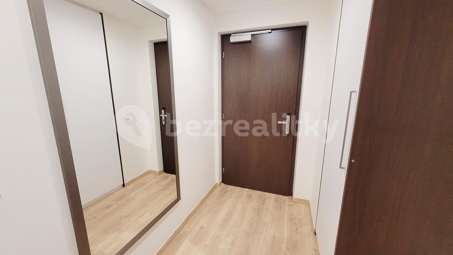 Pronájem bytu 1+kk 26 m², Mukařovského, Praha, Praha Pronájem bytu 1+kk 26 m², Mukařovského, Praha, Praha