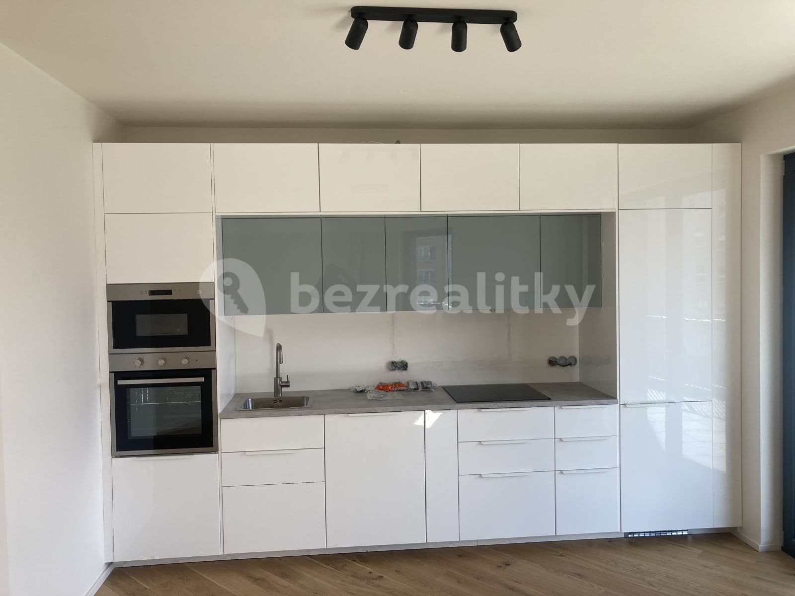 Pronájem bytu 2+kk 56 m², Ramonova, Praha, Praha Pronájem bytu 2+kk 56 m², Ramonova, Praha, Praha
