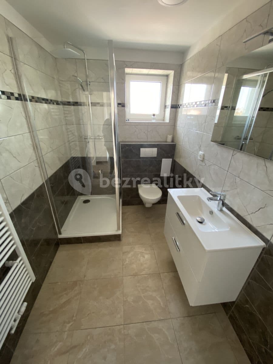 Pronájem bytu 2+kk 59 m², Důl Libušín, Libušín, Středočeský kraj Pronájem bytu 2+kk 59 m², Důl Libušín, Libušín, Středočeský kraj
