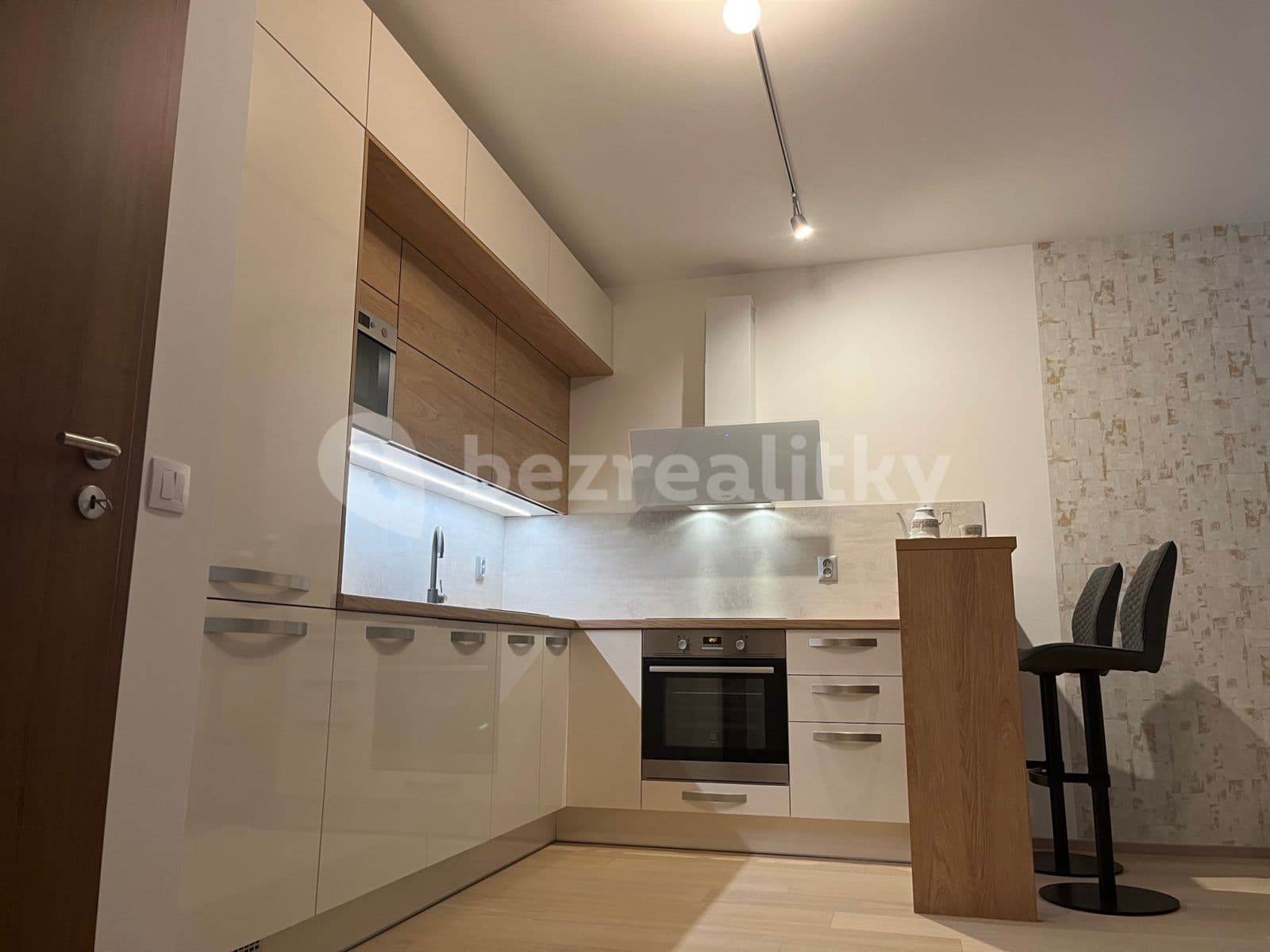 Pronájem bytu 1+kk 42 m², Vorařská, Praha, Praha Pronájem bytu 1+kk 42 m², Vorařská, Praha, Praha