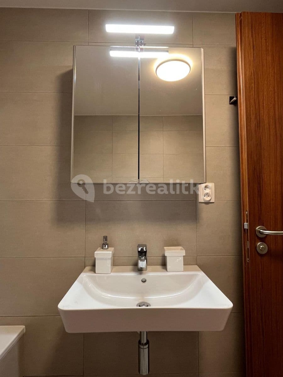 Pronájem bytu 1+kk 42 m², Vorařská, Praha, Praha Pronájem bytu 1+kk 42 m², Vorařská, Praha, Praha