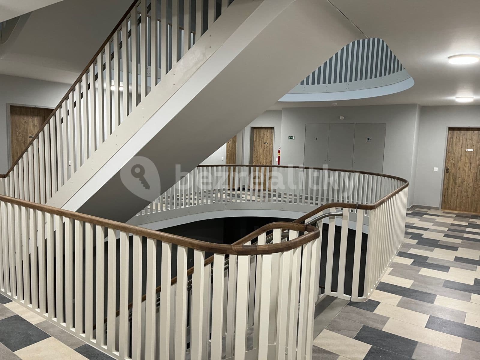 Pronájem bytu 1+kk 42 m², Vorařská, Praha, Praha Pronájem bytu 1+kk 42 m², Vorařská, Praha, Praha