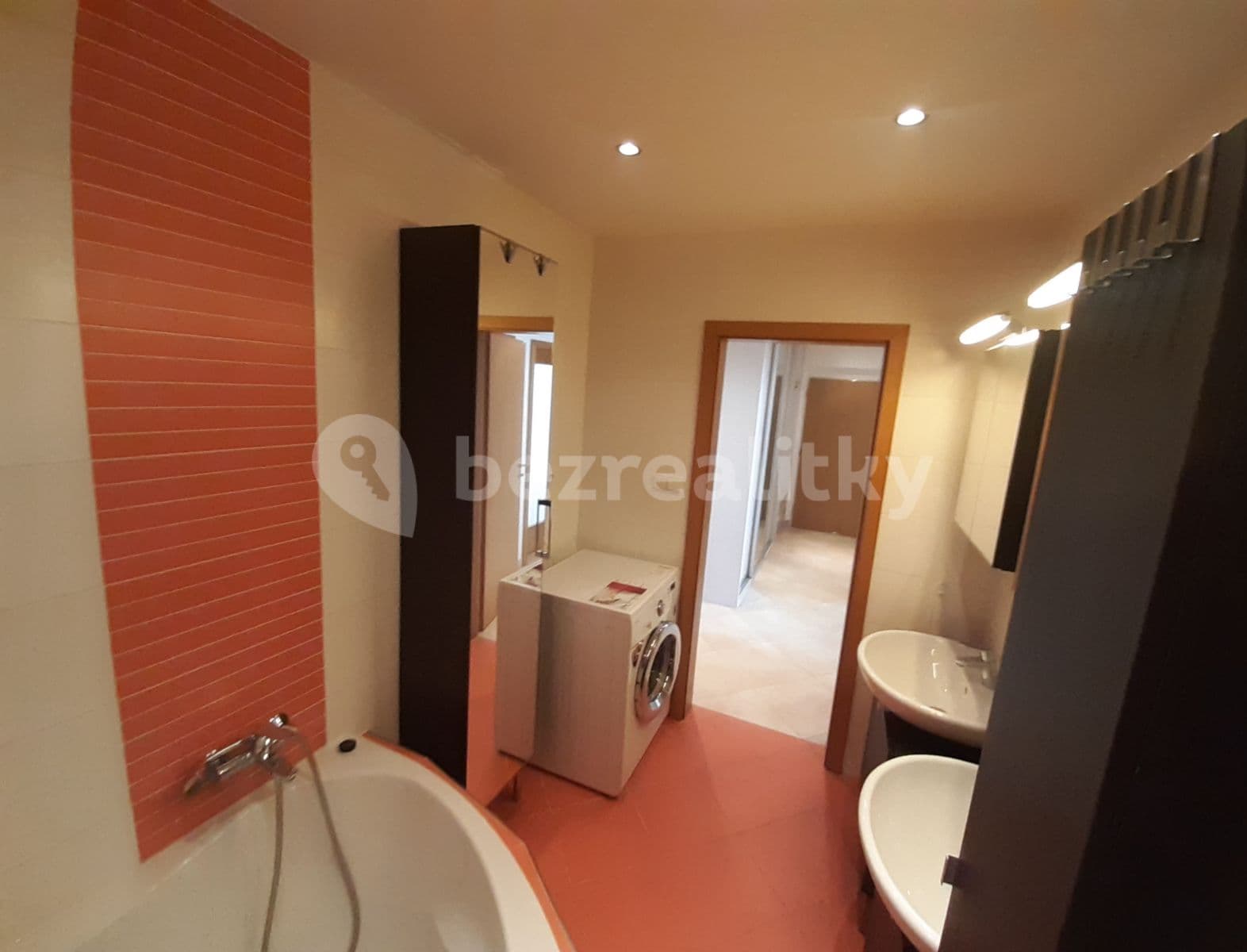 Pronájem bytu 3+kk 80 m², Sazovická, Praha, Praha Pronájem bytu 3+kk 80 m², Sazovická, Praha, Praha