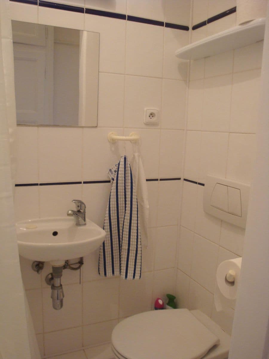 Pronájem bytu Garsoniéra 27 m², Písecká, Praha, Praha Pronájem bytu Garsoniéra 27 m², Písecká, Praha, Praha