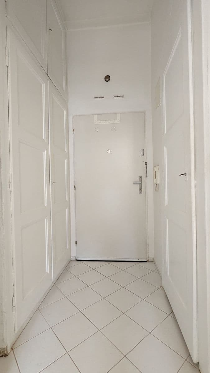 Pronájem bytu Garsoniéra 27 m², Písecká, Praha, Praha Pronájem bytu Garsoniéra 27 m², Písecká, Praha, Praha