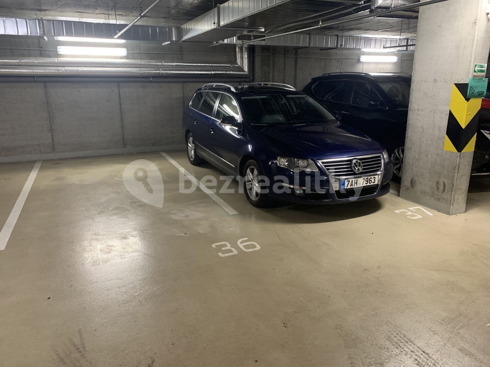 Pronájem garáže 15 m², Praha, Praha Pronájem garáže 15 m², Praha, Praha