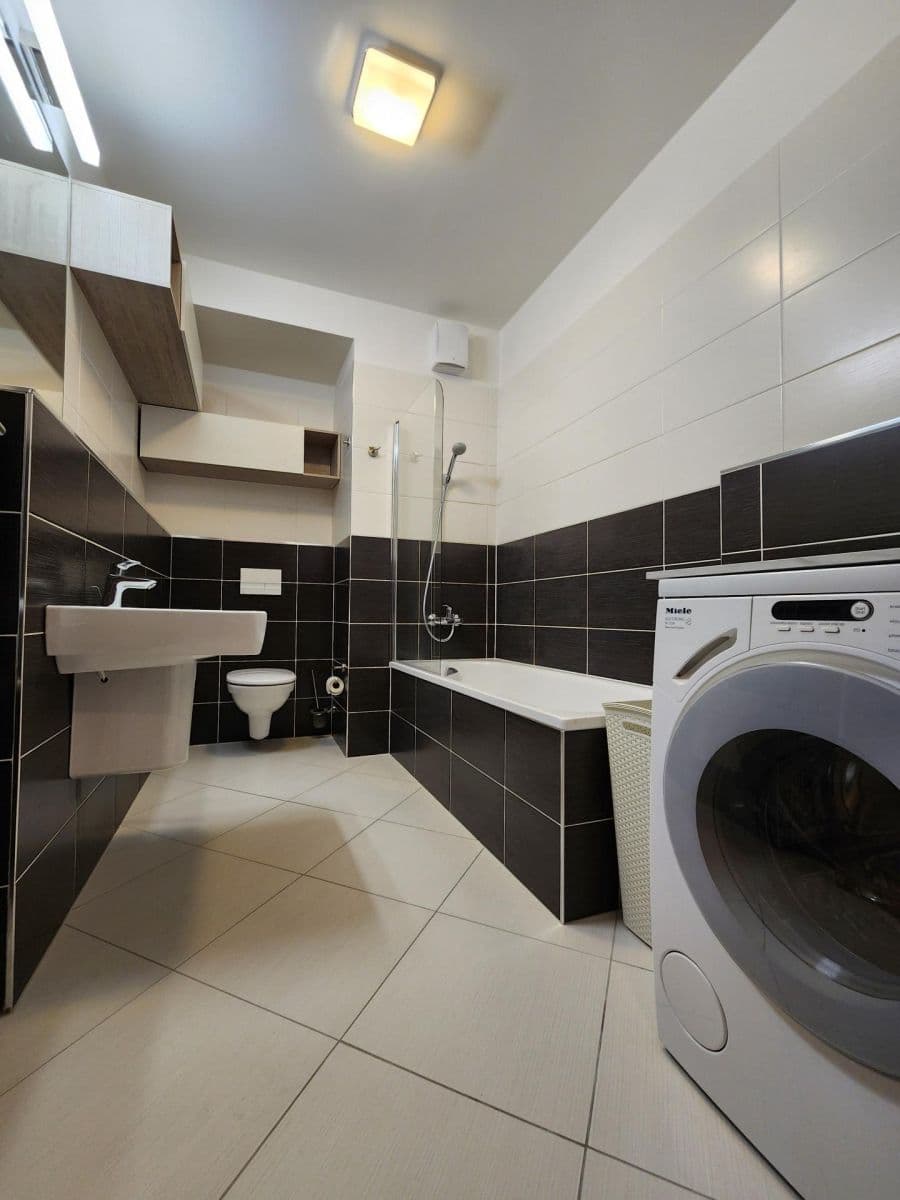 Pronájem bytu 2+kk 53 m², Klementova, Praha, Praha Pronájem bytu 2+kk 53 m², Klementova, Praha, Praha