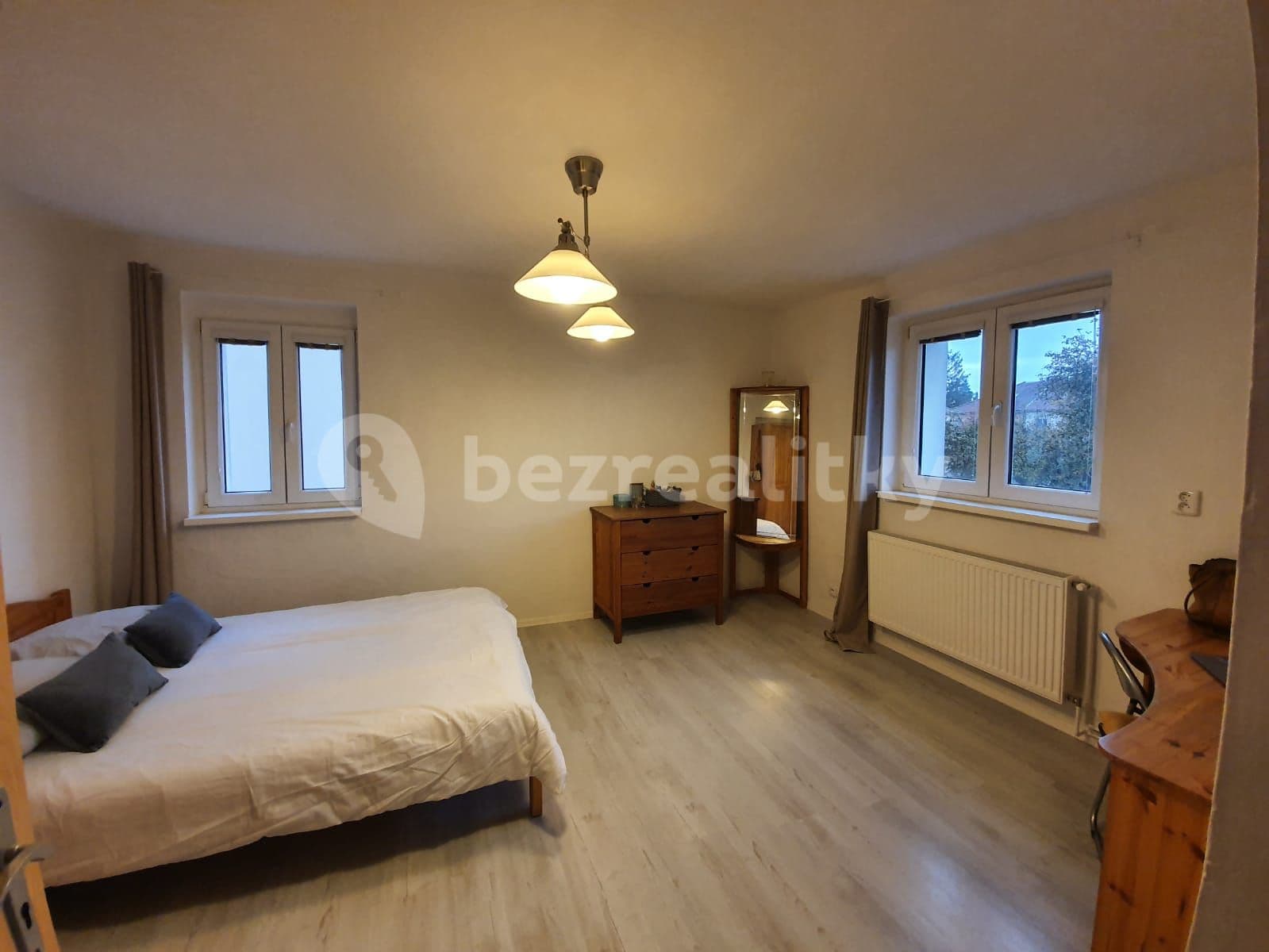 Pronájem bytu 2+1 65 m², Vysokoškolská, Praha, Praha Pronájem bytu 2+1 65 m², Vysokoškolská, Praha, Praha