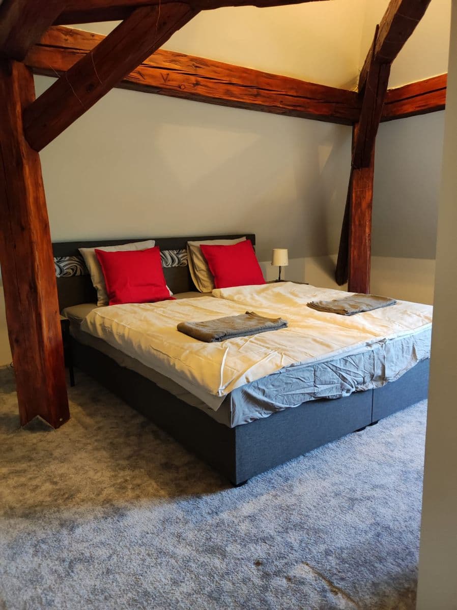 Pronájem bytu 1+1 70 m², Úzká, Nový Jáchymov, Středočeský kraj Pronájem bytu 1+1 70 m², Úzká, Nový Jáchymov, Středočeský kraj