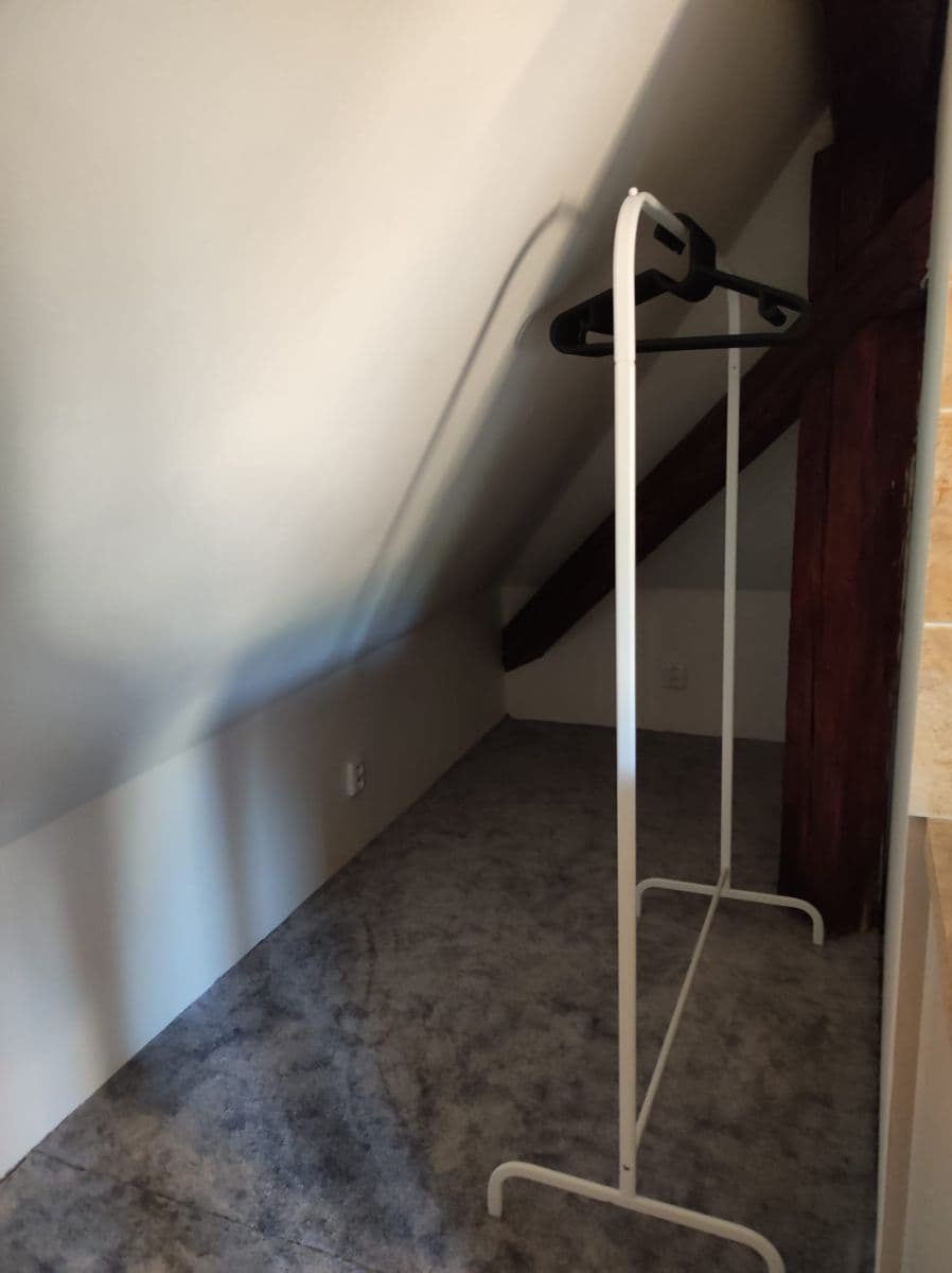 Pronájem bytu 1+1 70 m², Úzká, Nový Jáchymov, Středočeský kraj Pronájem bytu 1+1 70 m², Úzká, Nový Jáchymov, Středočeský kraj