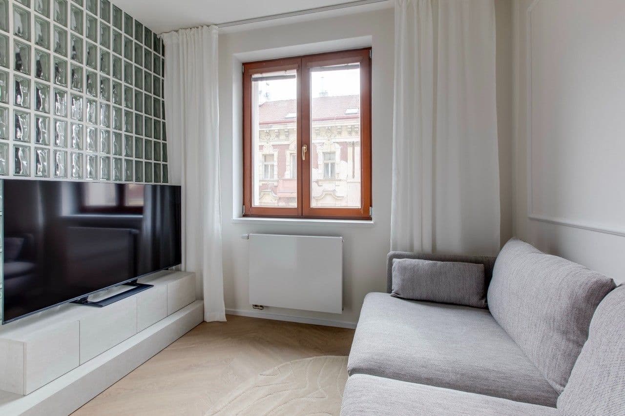 Pronájem bytu 2+kk 43 m², Husitská, Praha, Praha Pronájem bytu 2+kk 43 m², Husitská, Praha, Praha