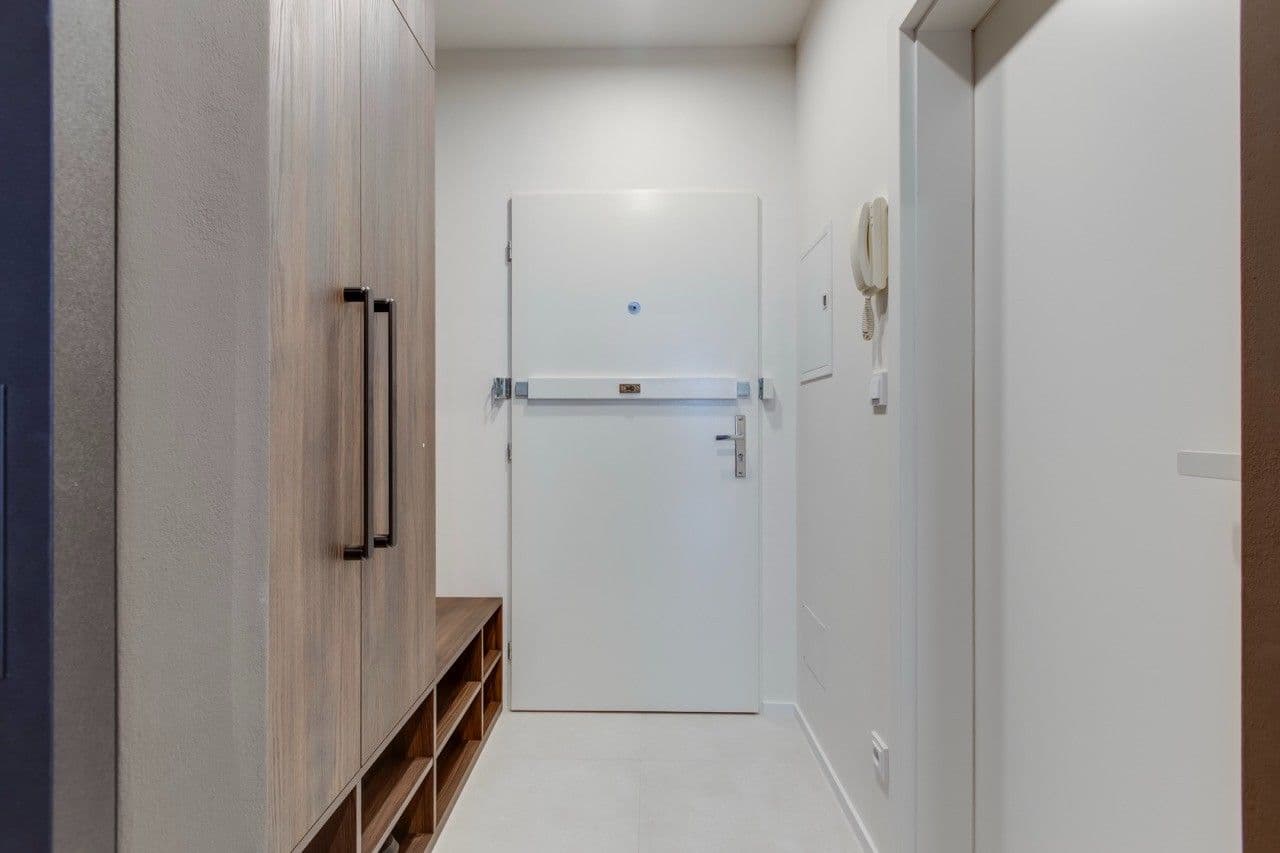 Pronájem bytu 2+kk 43 m², Husitská, Praha, Praha Pronájem bytu 2+kk 43 m², Husitská, Praha, Praha