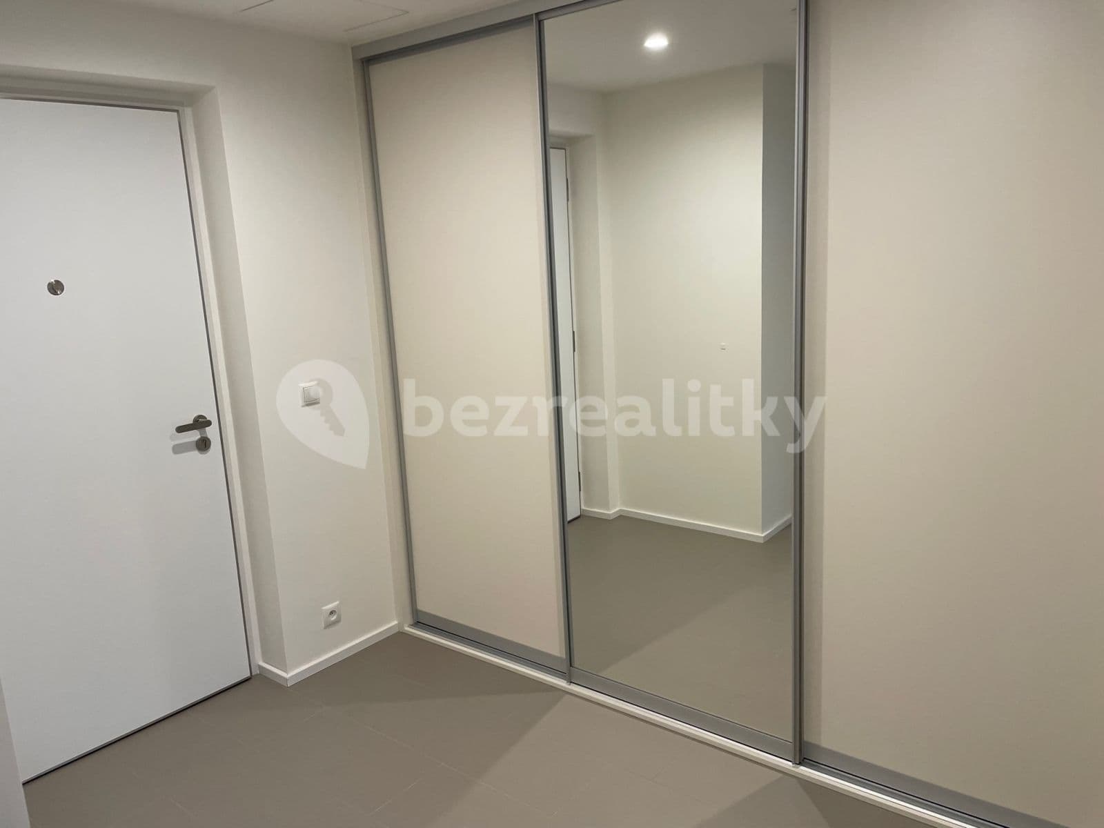 Pronájem bytu 2+kk 60 m², Ramonova, Praha, Praha Pronájem bytu 2+kk 60 m², Ramonova, Praha, Praha