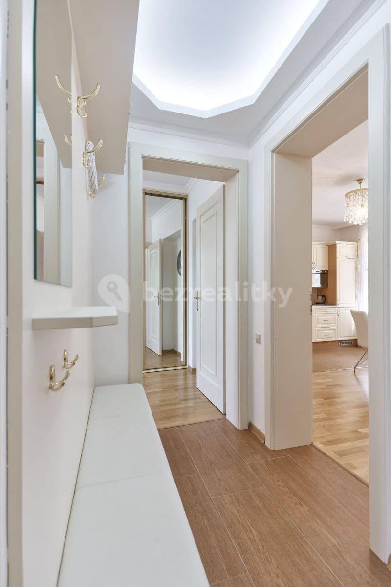 Pronájem bytu 3+kk 71 m², Ondřejská, Karlovy Vary, Karlovarský kraj Pronájem bytu 3+kk 71 m², Ondřejská, Karlovy Vary, Karlovarský kraj