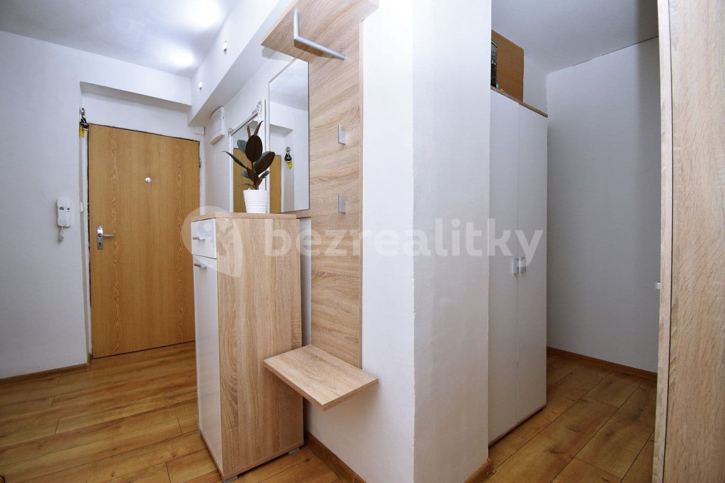 Prodej bytu 2+1 59 m², U Tržnice, Neratovice, Středočeský kraj