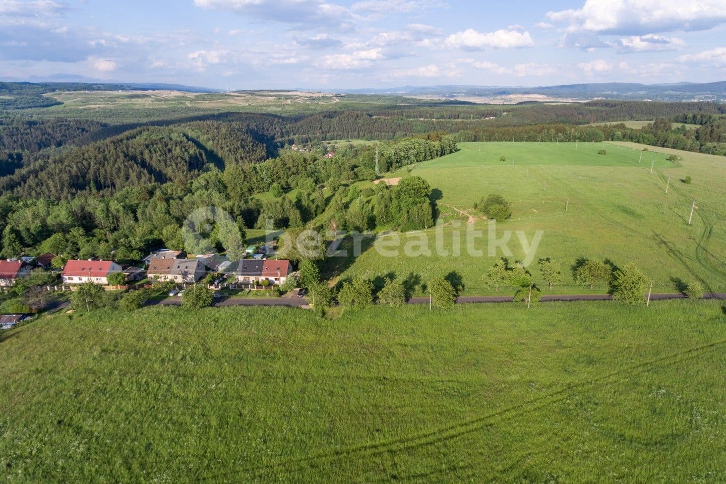 Prodej pozemku 1.714 m², Josefov, Karlovarský kraj