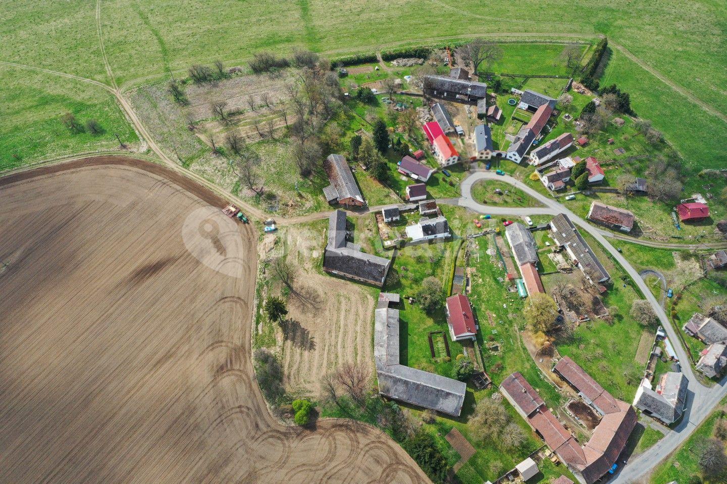 Prodej domu 369 m², pozemek 916 m², Bezvěrov, Plzeňský kraj