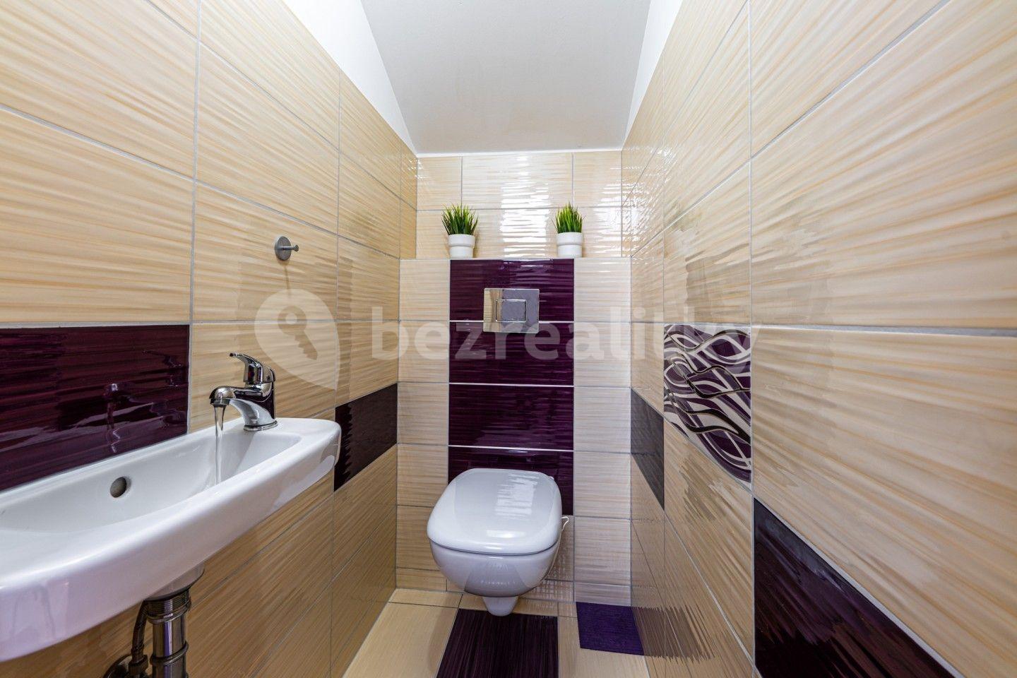 Prodej bytu 4+1 121 m², Raisova, Karlovy Vary, Karlovarský kraj