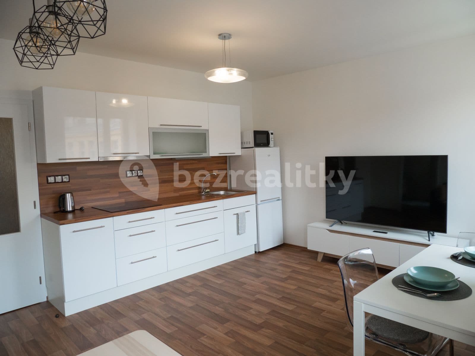 Pronájem bytu 2+kk 43 m², Tkalcovská, Brno, Jihomoravský kraj Pronájem bytu 2+kk 43 m², Tkalcovská, Brno, Jihomoravský kraj