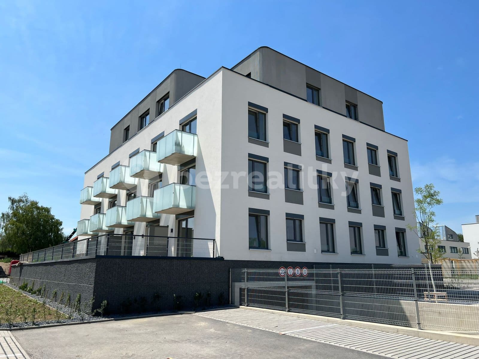 Pronájem bytu 2+kk 47 m², U Spojů, Praha, Praha Pronájem bytu 2+kk 47 m², U Spojů, Praha, Praha