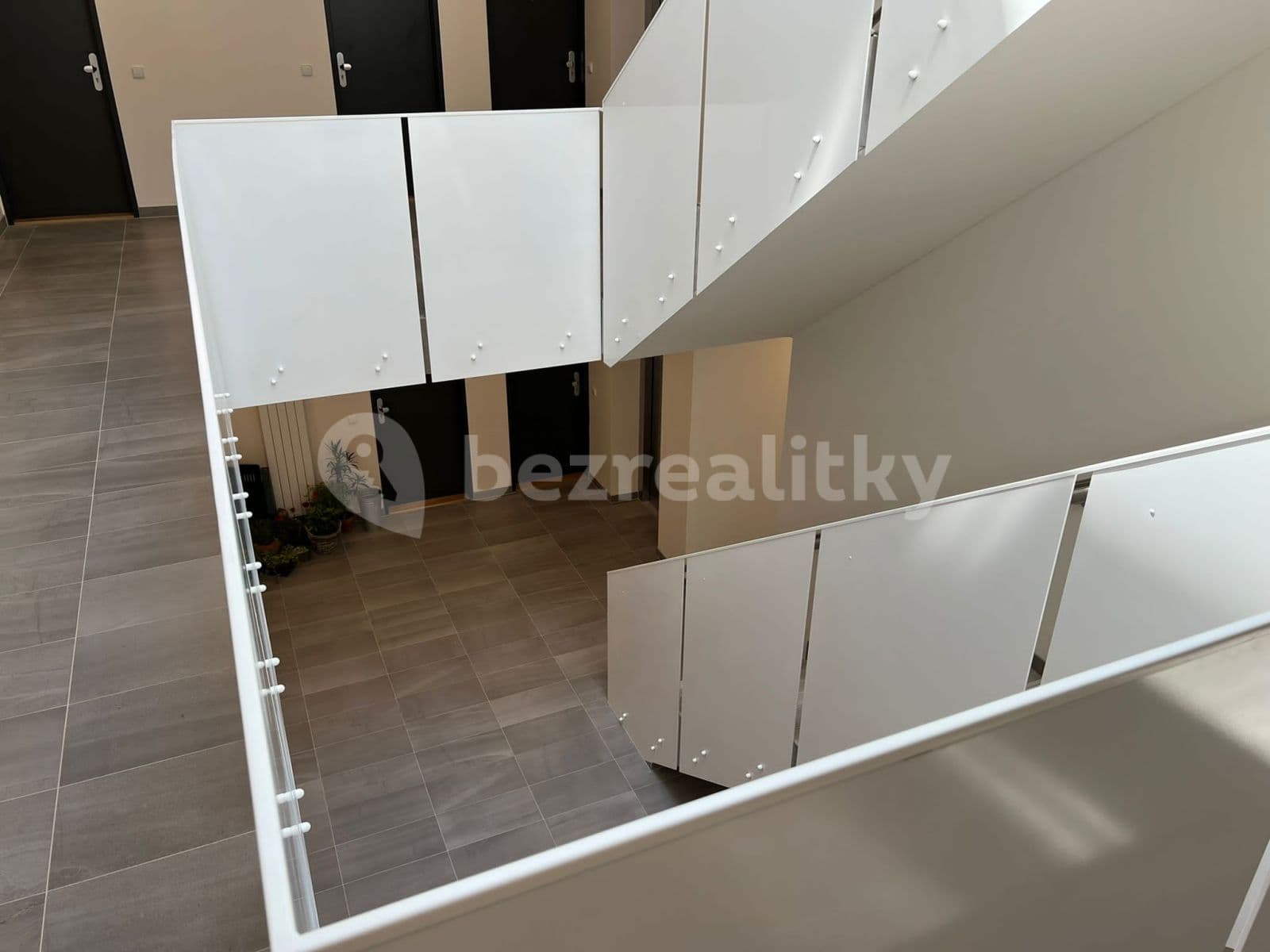Pronájem bytu 2+kk 47 m², U Spojů, Praha, Praha Pronájem bytu 2+kk 47 m², U Spojů, Praha, Praha